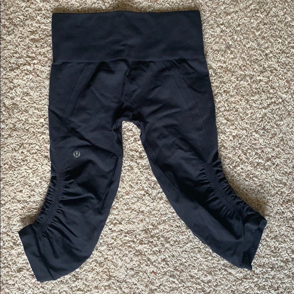 Lululemon seamless crops